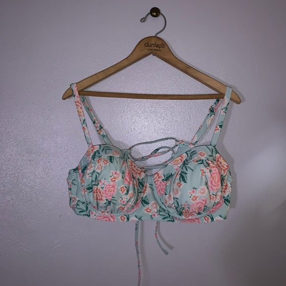 Xhilaration Other - Floral bikini set